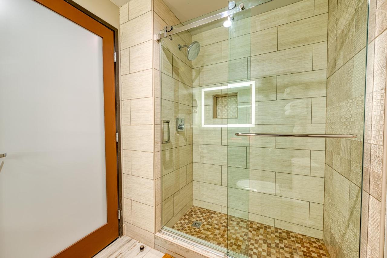 | Hotel Lexen Newhall & Santa Clarita - Near Six Flags Magic Mountain
