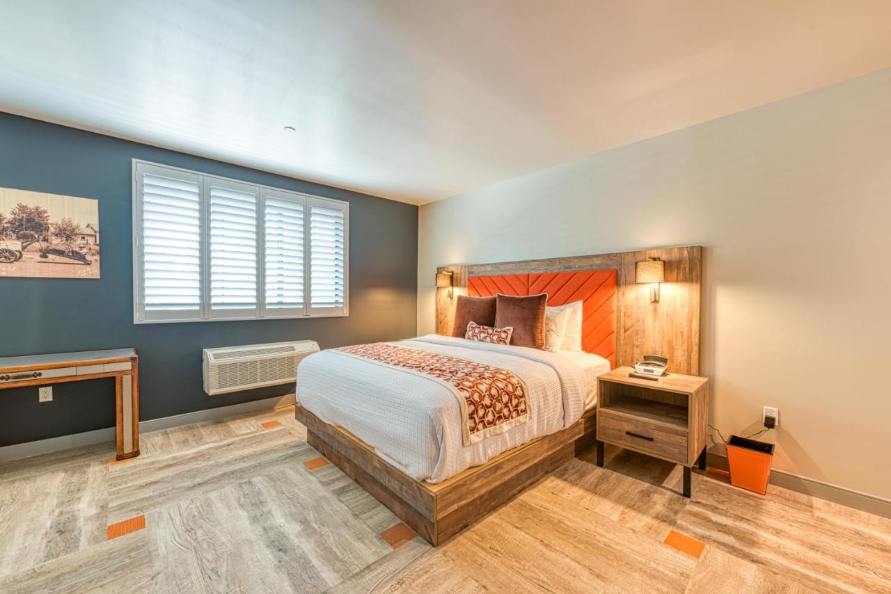 | Hotel Lexen Newhall & Santa Clarita - Near Six Flags Magic Mountain