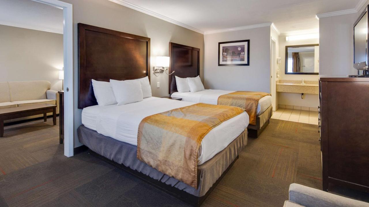 Double Suite - Non Smoking at Best Western Clermont