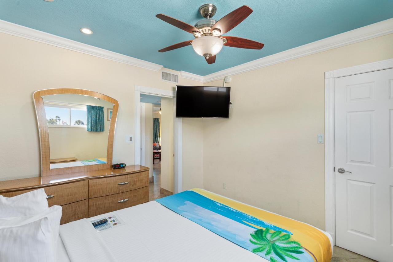 Deluxe Two Bedroom Suite: 2 Queen Beds and 1 Sleeper Sofa at Bay Palms Waterfront Resort - Hotel and Marina
