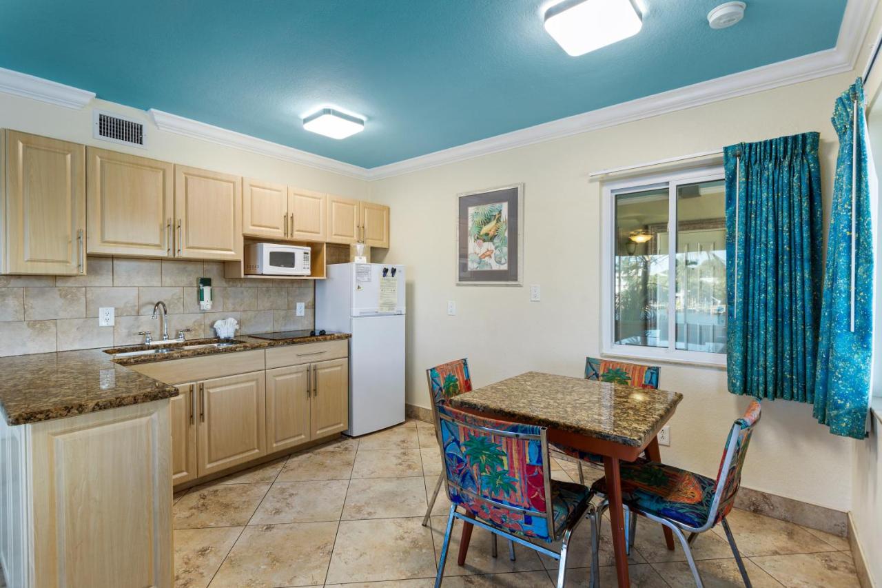 Deluxe Two Bedroom Suite: 2 Queen Beds and 1 Sleeper Sofa at Bay Palms Waterfront Resort - Hotel and Marina