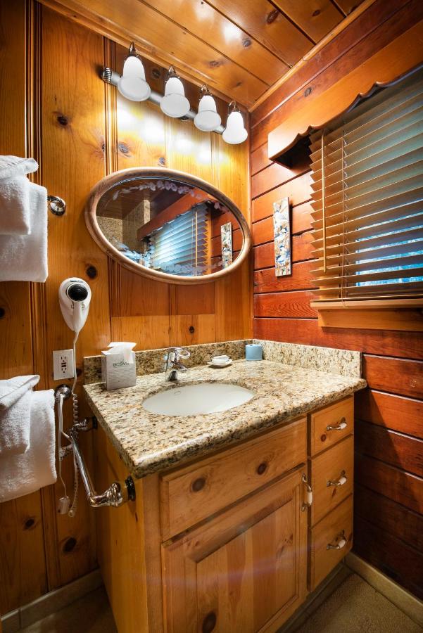 | 48 Sugar Pine Suite