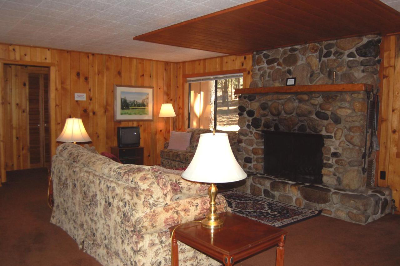  | 9S Pine Cabin