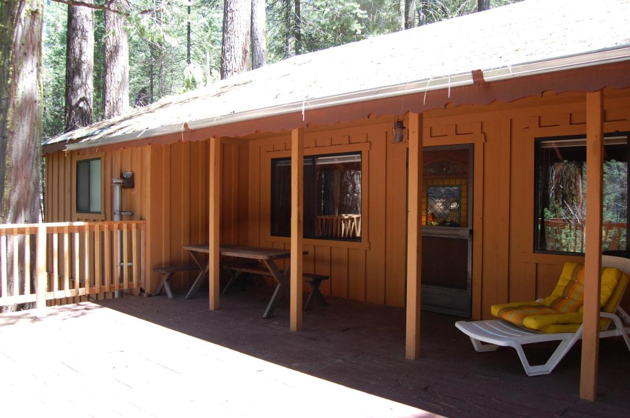 | 9S Pine Cabin