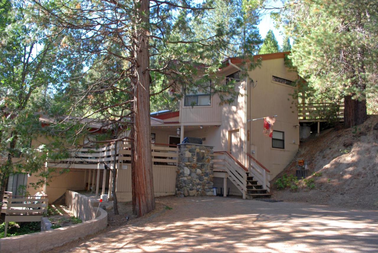 | 18A Pohono Pines