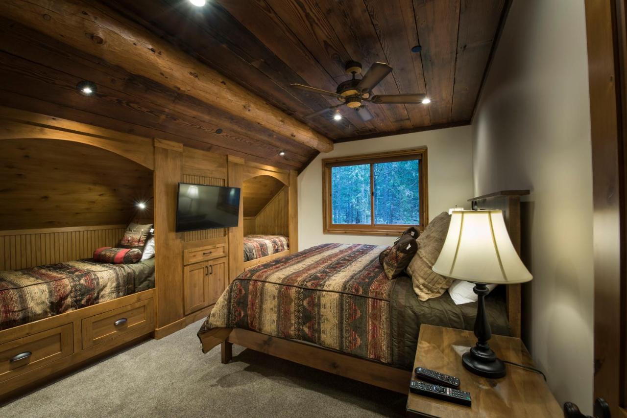 | 1R Rustic Retreat