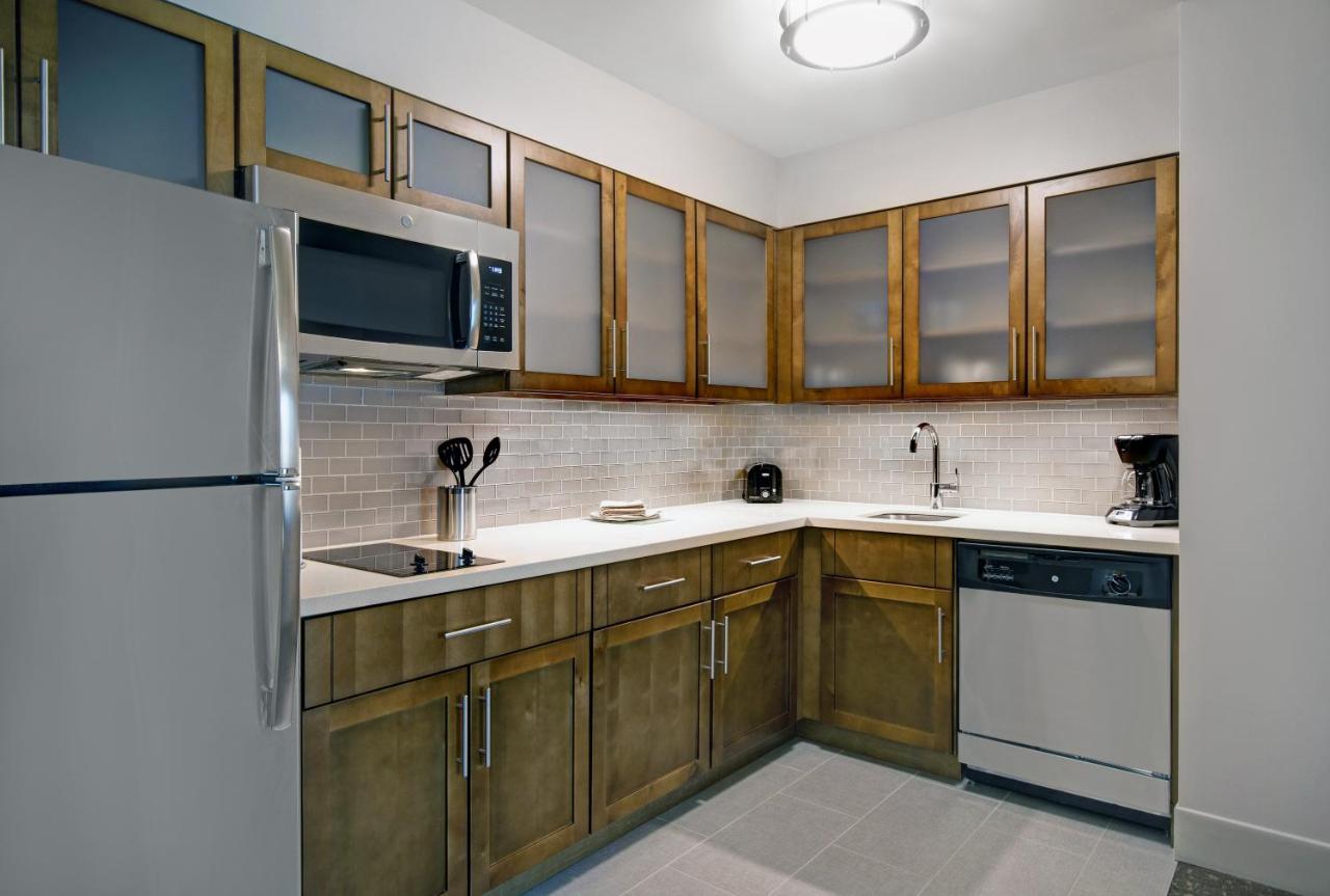 King Studio Suite - Non-Smoking at Staybridge Suites Sterling Heights - Detroit by IHG