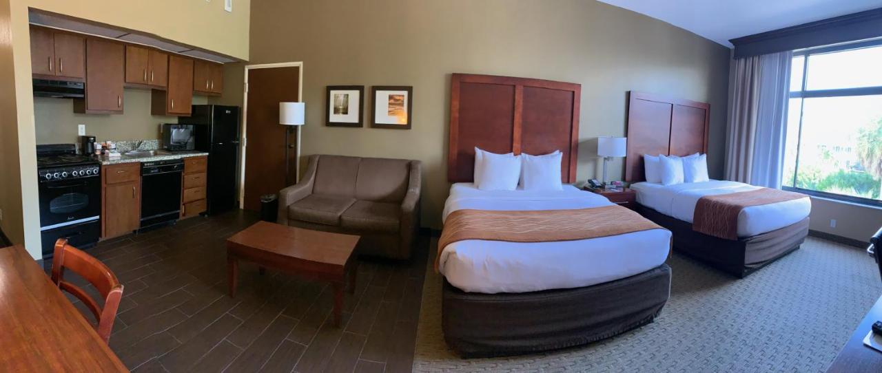 Efficiency Queen Room with Two Queen Beds - Non-Smoking at Tollgate Inn