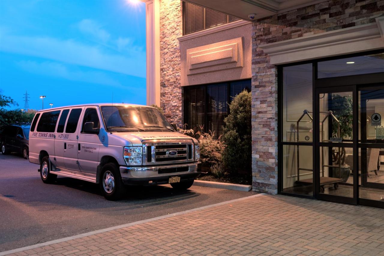 | Five Towns Inn - JFK Airport
