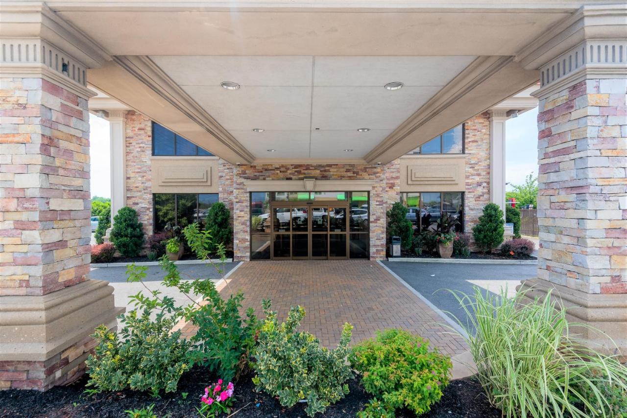 | Five Towns Inn - JFK Airport