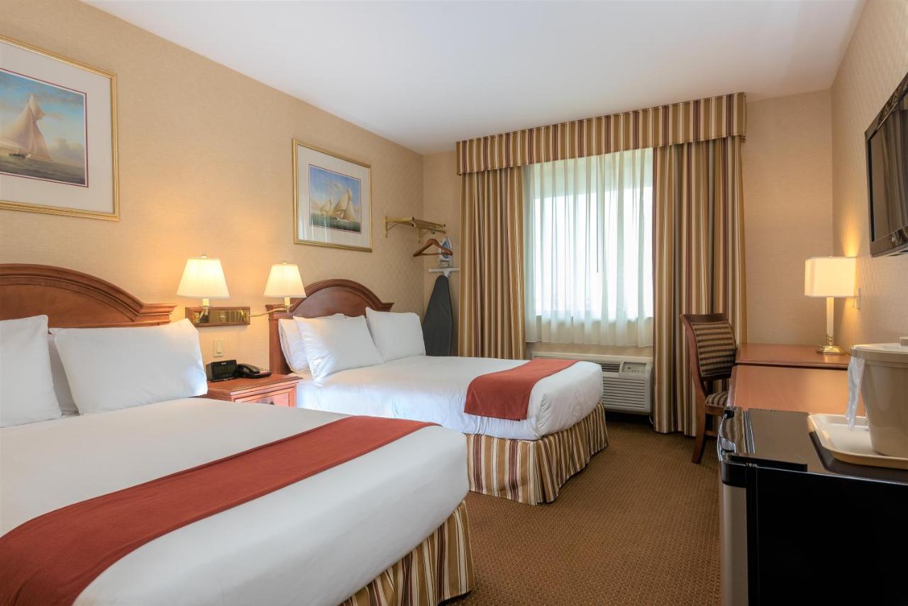 | Five Towns Inn - JFK Airport
