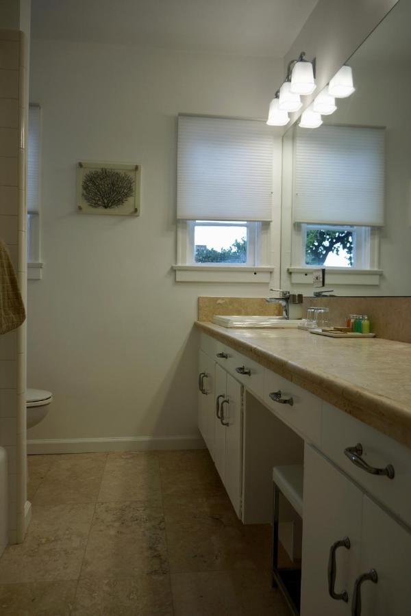 | AMIN CASA PALM SPRINGS