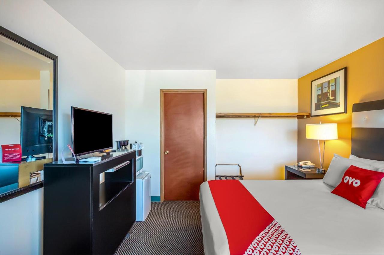 | Arlington Motor Inn
