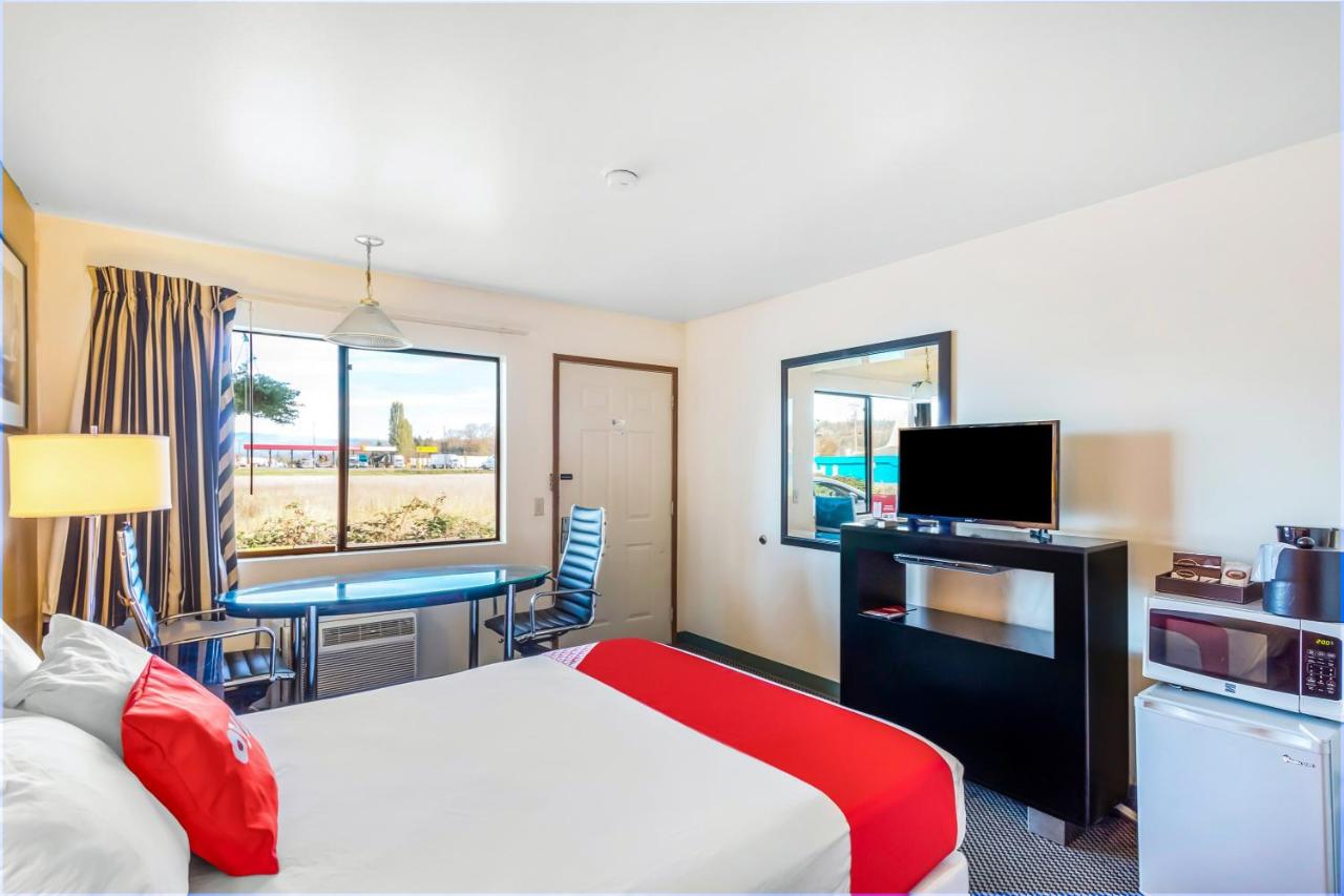 | Arlington Motor Inn