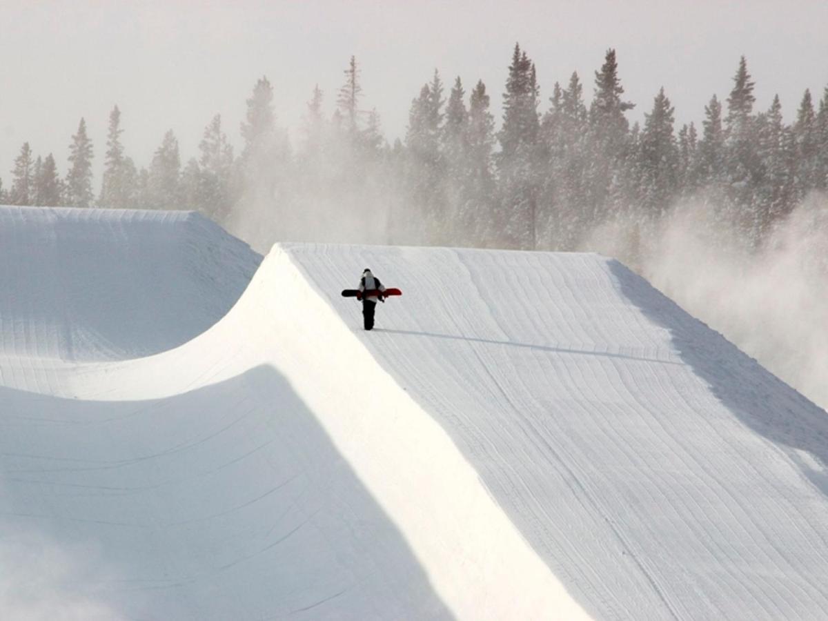 | Mountain Thunder Lodge
