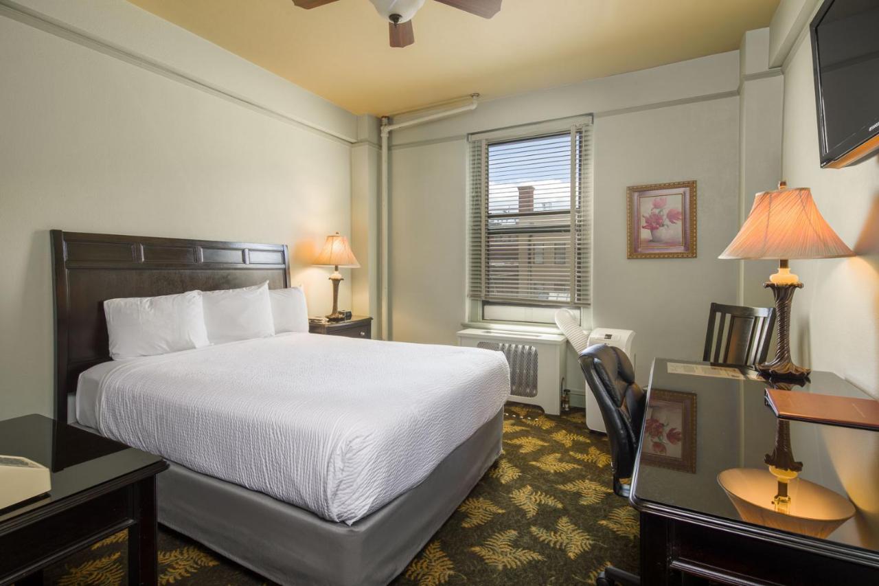 | Finlen Hotel and Motor Inn