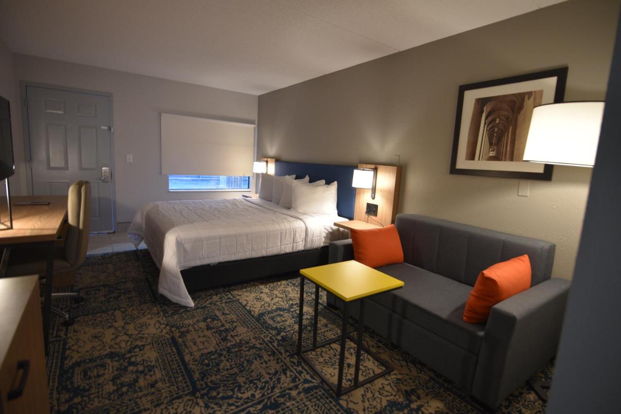 King Studio Suite - Non-Smoking at Baymont by Wyndham Pine Grove