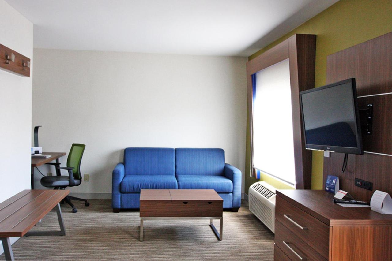 | Holiday Inn Express Branford-New Haven, an IHG Hotel