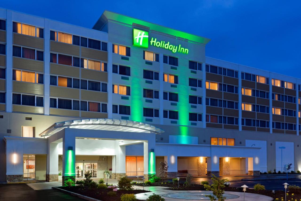  | Holiday Inn Clark - Newark, an IHG Hotel