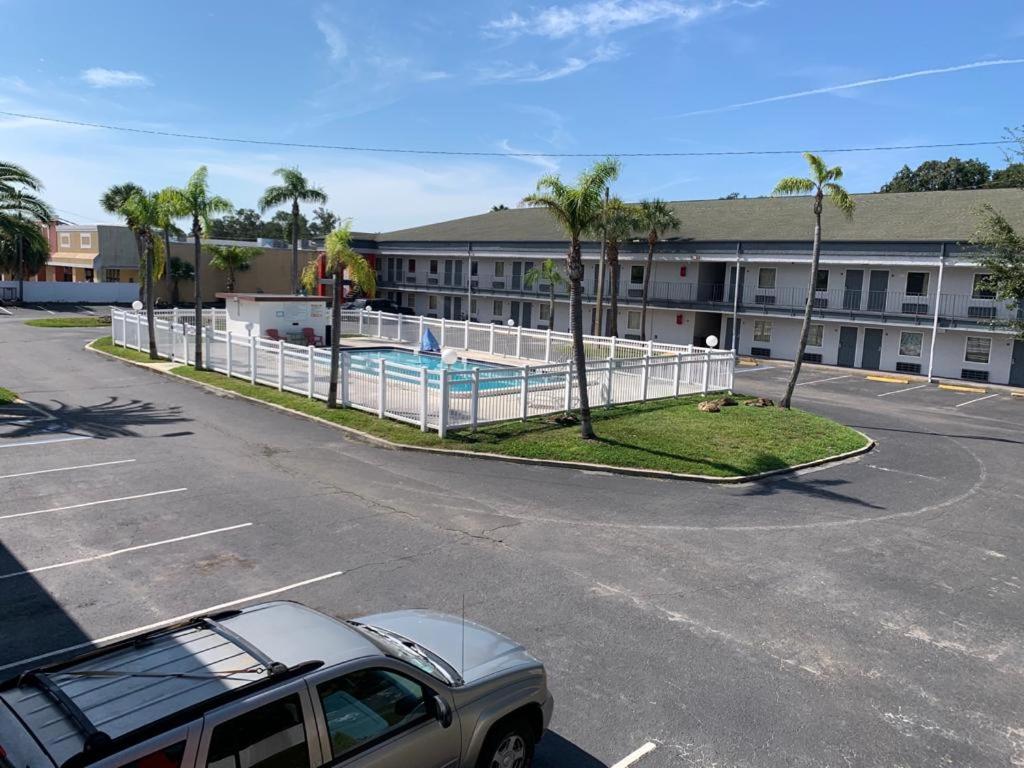 | La Casa Inn New Port Richey Gulf Beach US-19