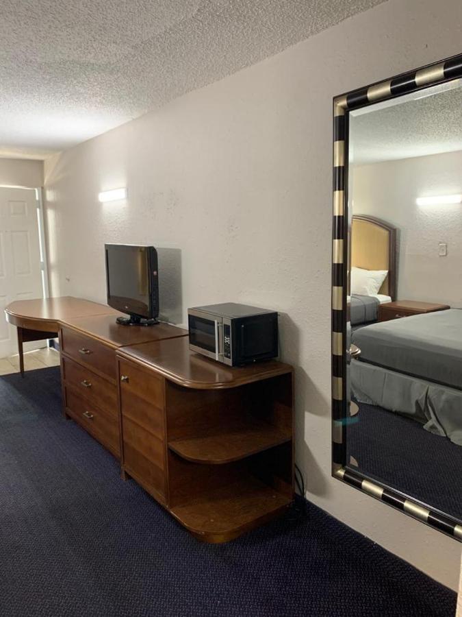 | La Casa Inn New Port Richey Gulf Beach US-19
