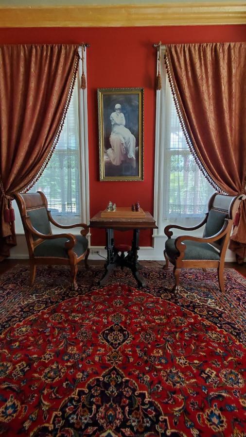  | Gifford-Risley House Bed and Breakfast
