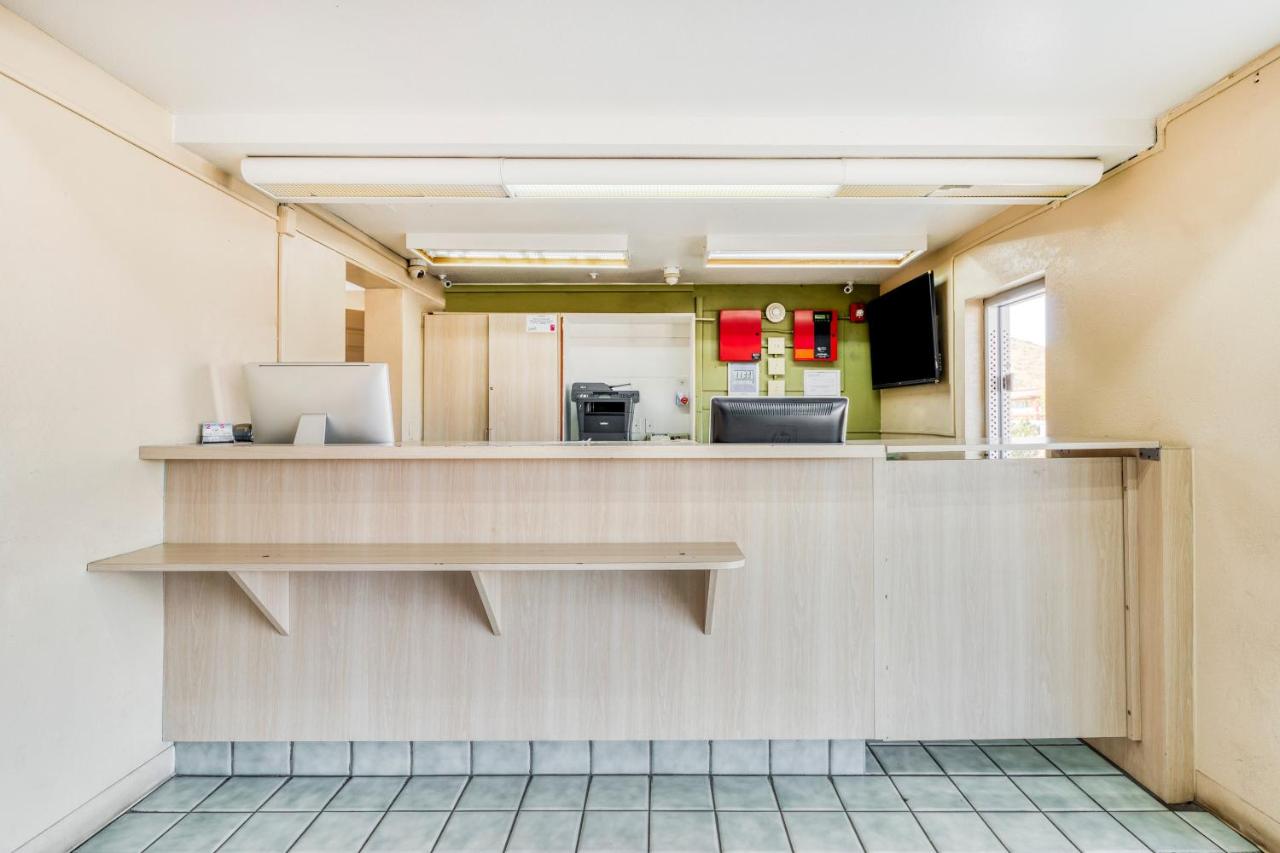  | OYO Hotel Tucson Downtown