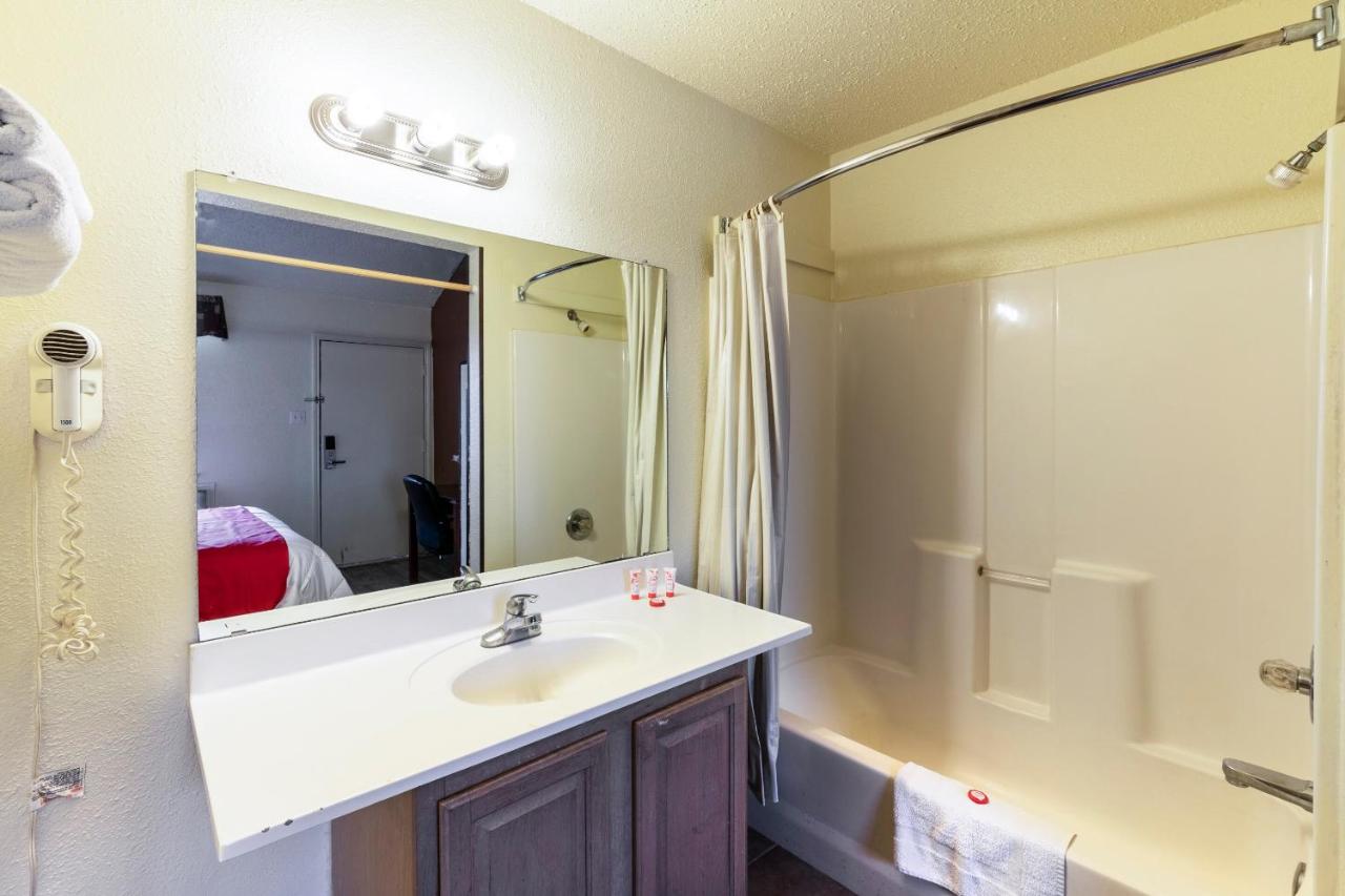 | OYO Hotel Decatur TX Hwy 287 Northwest