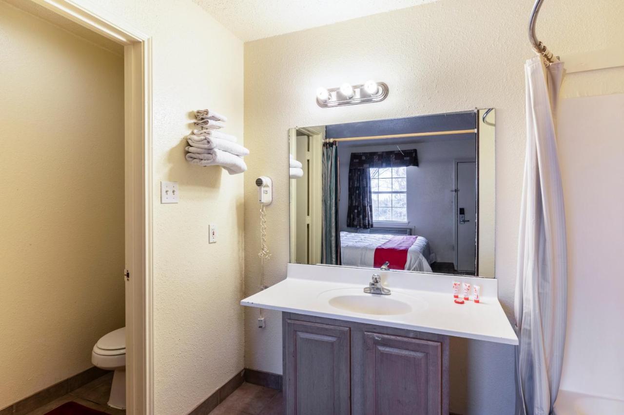 | OYO Hotel Decatur TX Hwy 287 Northwest