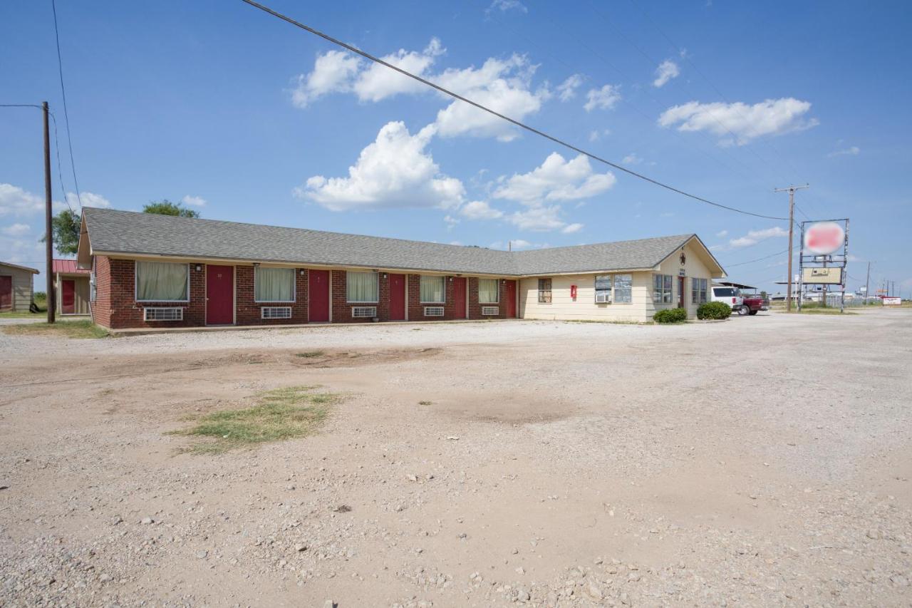 | OYO Hotel Breckenridge TX Hubbard Creek Lake