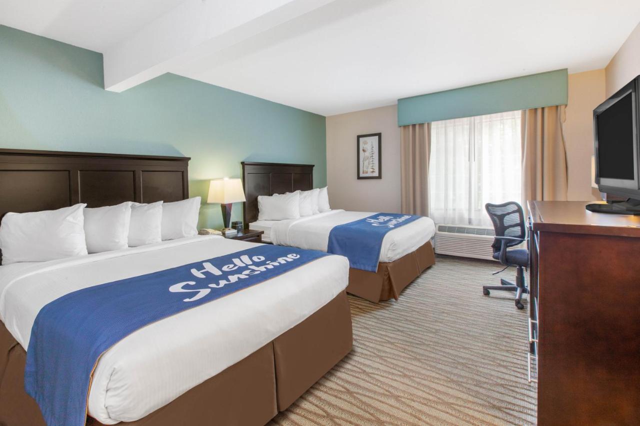 Queen Room with Two Queen Beds - Non-Smoking at Days Inn by Wyndham Petoskey