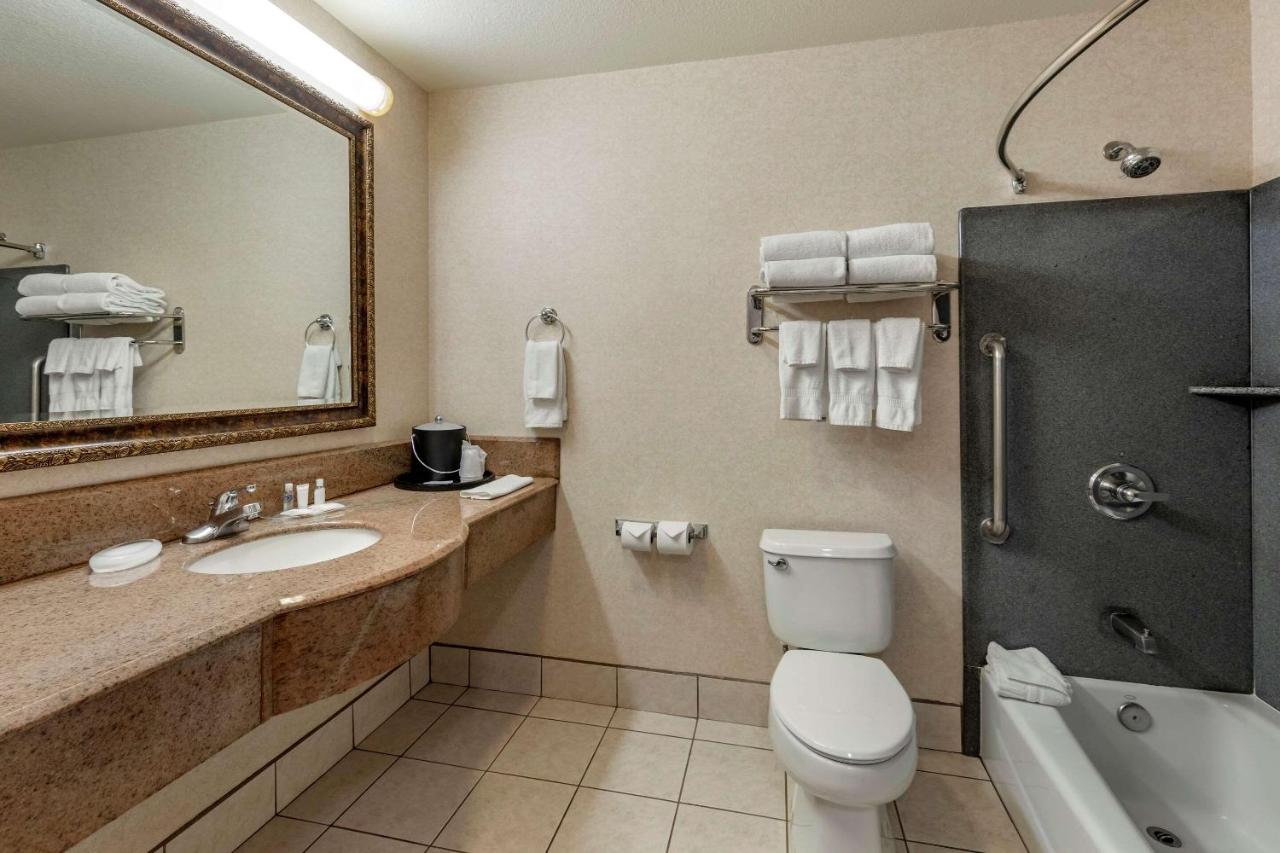 Superior King Suite - Non-Smoking at Citrus Suites Redlands Loma Linda Hotel