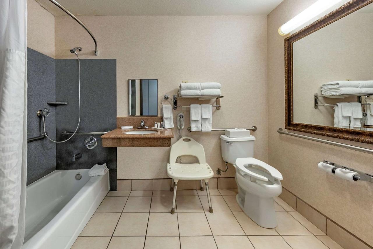 Queen Suite with Two Queen Beds - Accessible/Non-Smoking at Citrus Suites Redlands Loma Linda Hotel