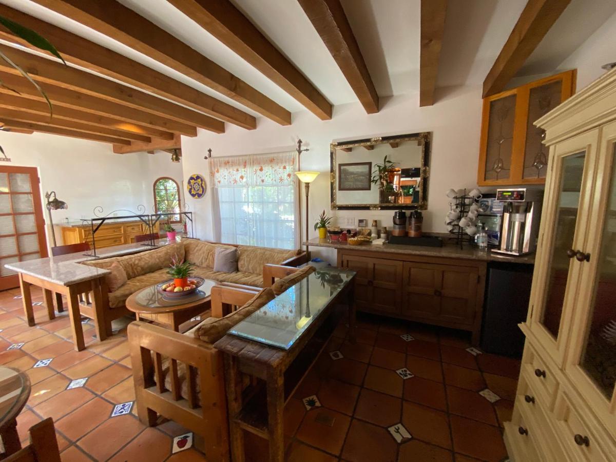 King Suite with Balcony at Villa Rosa Inn