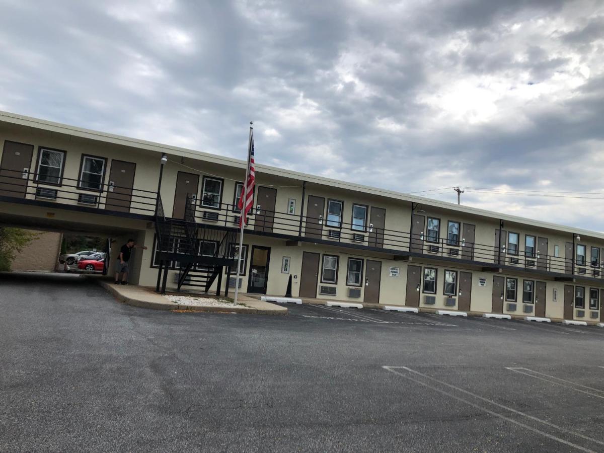 | Trolley Stop Motel, Media Pa