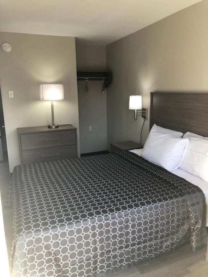 | Trolley Stop Motel, Media Pa
