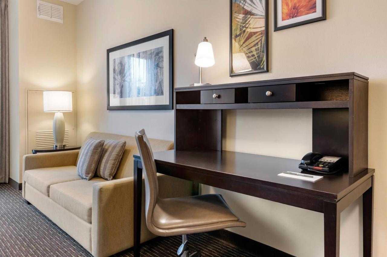 One-Bedroom Queen Suite - Hearing Accessible - Non-Smoking at Staybridge Suites St. Petersburg Downtown by IHG