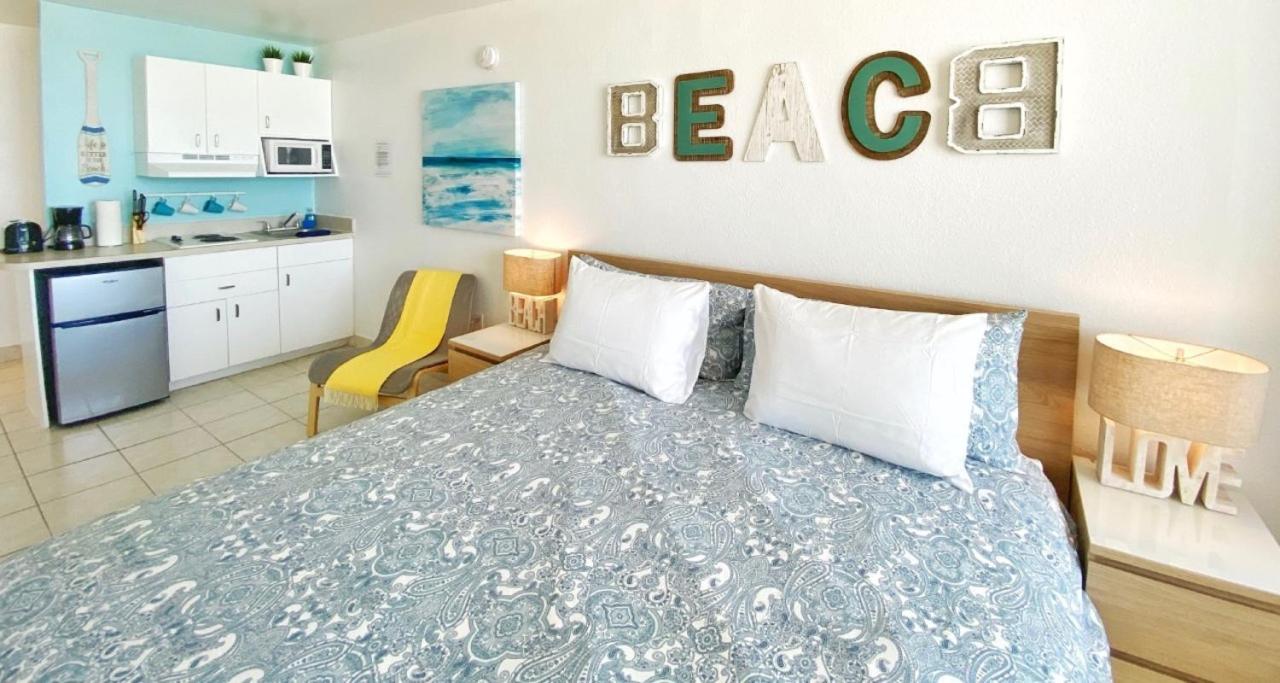 | Pirates Cove Resort Studios!