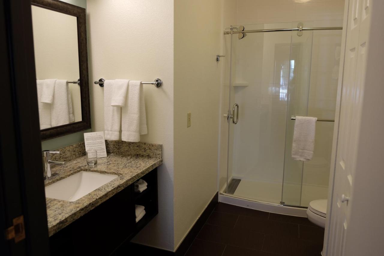  | Staybridge Suites Lake Forest