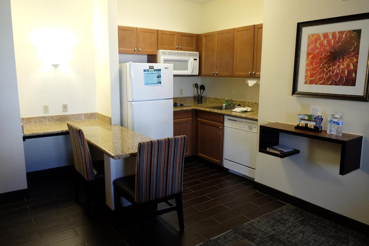  | Staybridge Suites Lake Forest