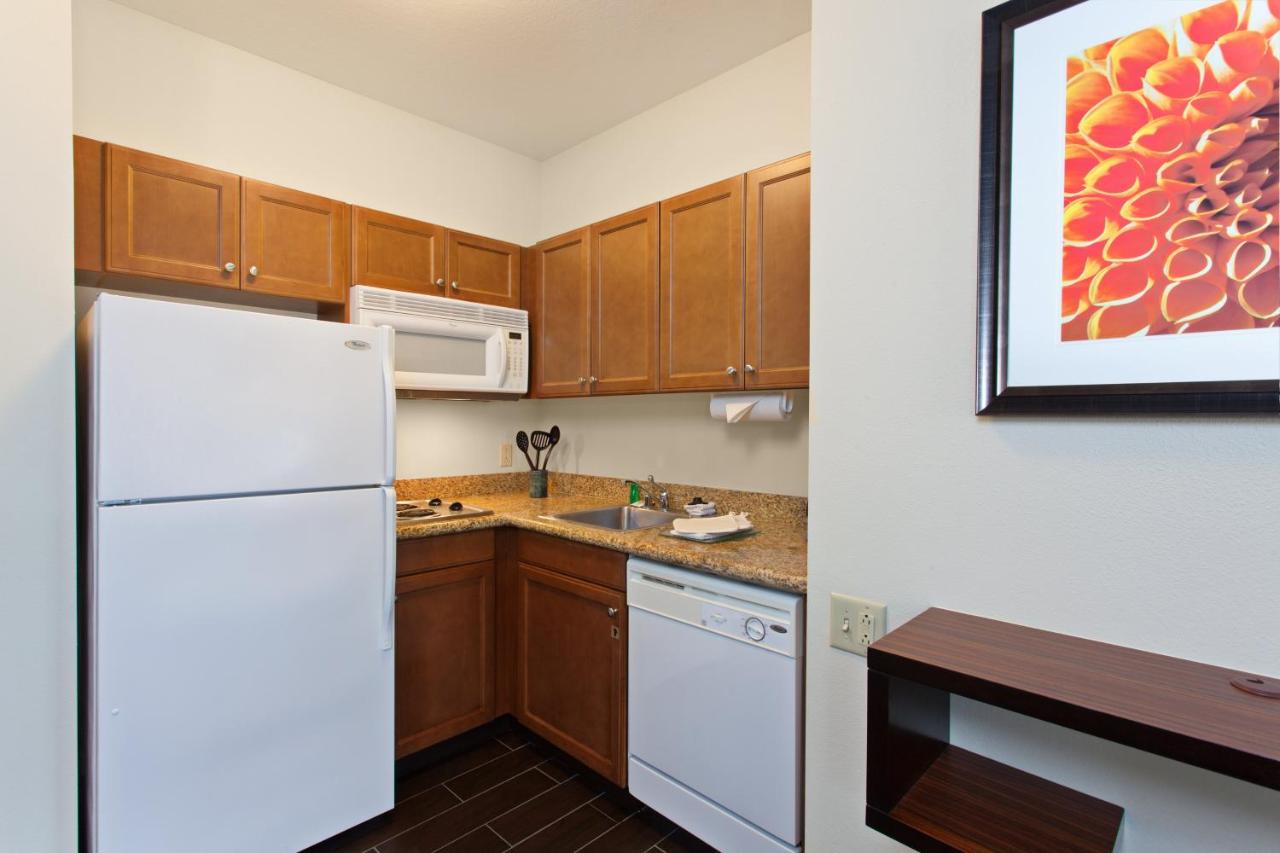 Queen Studio - Non-Smoking at Staybridge Suites Lake Forest by IHG