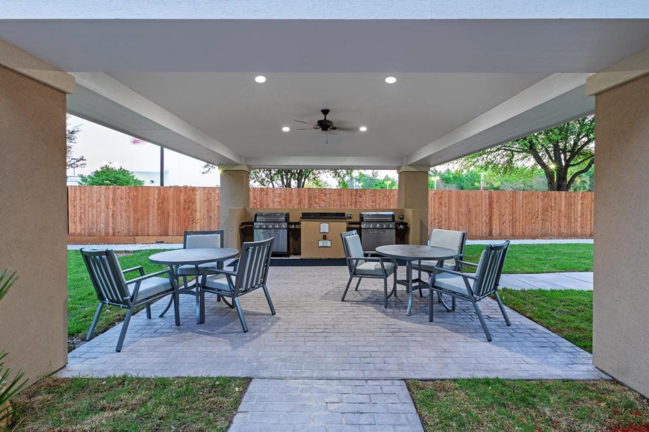 | Staybridge Suites IAH Airport East, an IHG Hotel