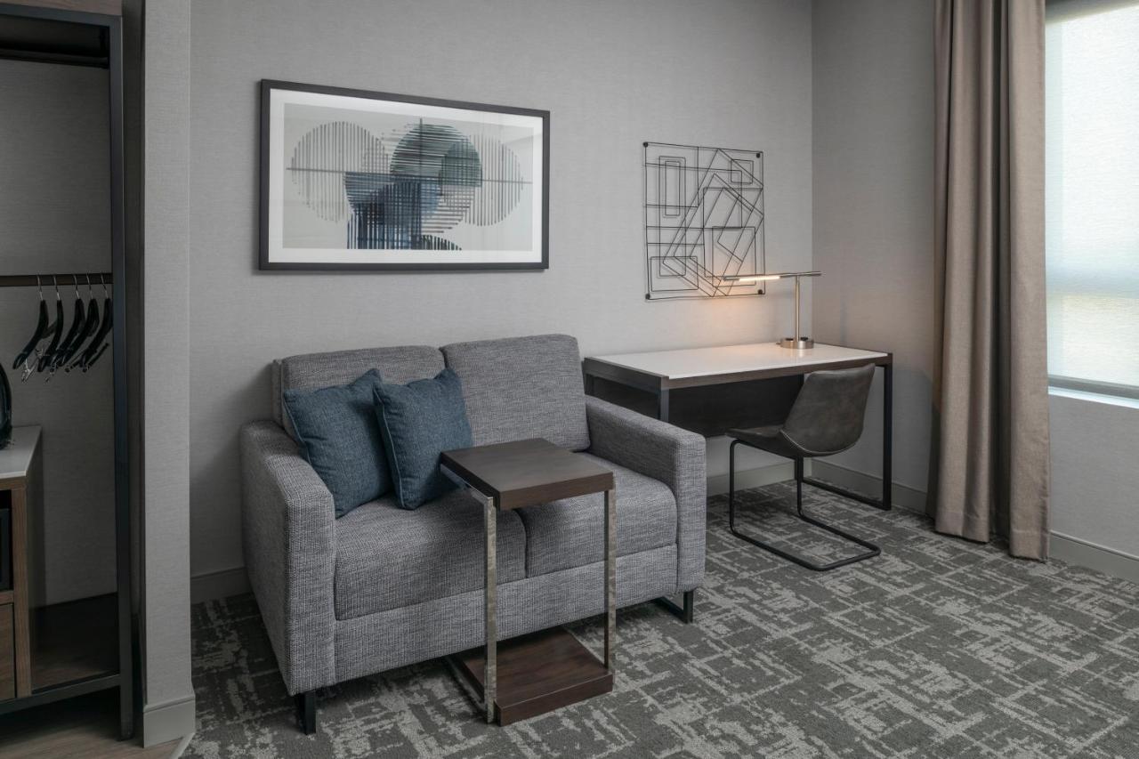 King Studio Suite with Mobility Accessible Tub - Non-Smoking at Staybridge Suites Boston Logan Airport - Revere by IHG