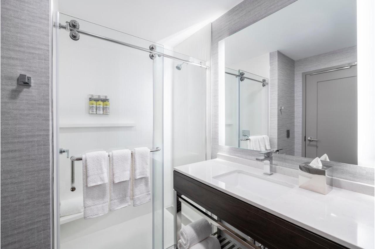 King Studio Suite - Hearing Accessible/Non-Smoking at Staybridge Suites Boston Logan Airport - Revere by IHG