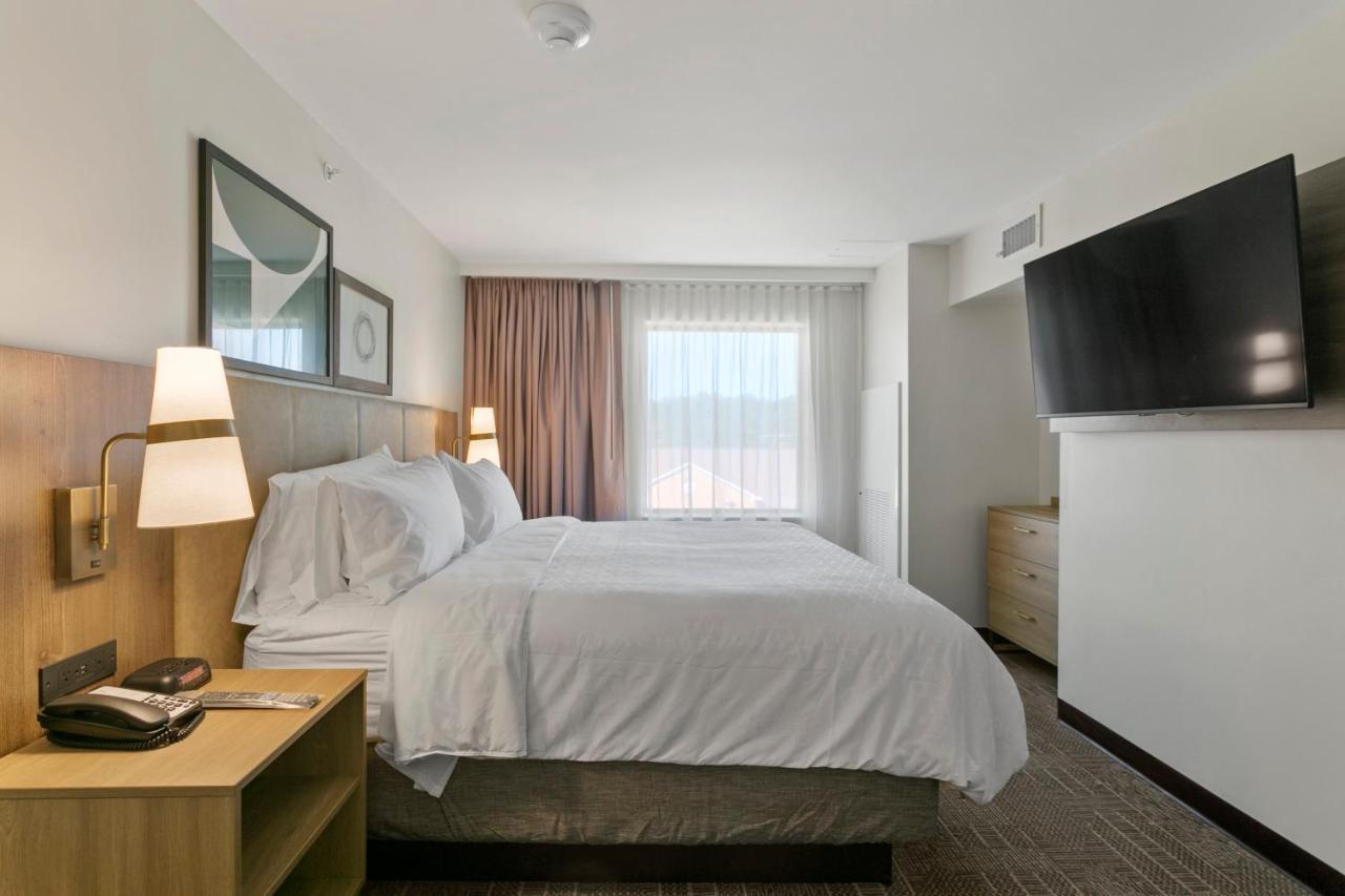 One-Bedroom King Suite - Non-Smoking at Staybridge Suites Atlanta Ne - Duluth by IHG