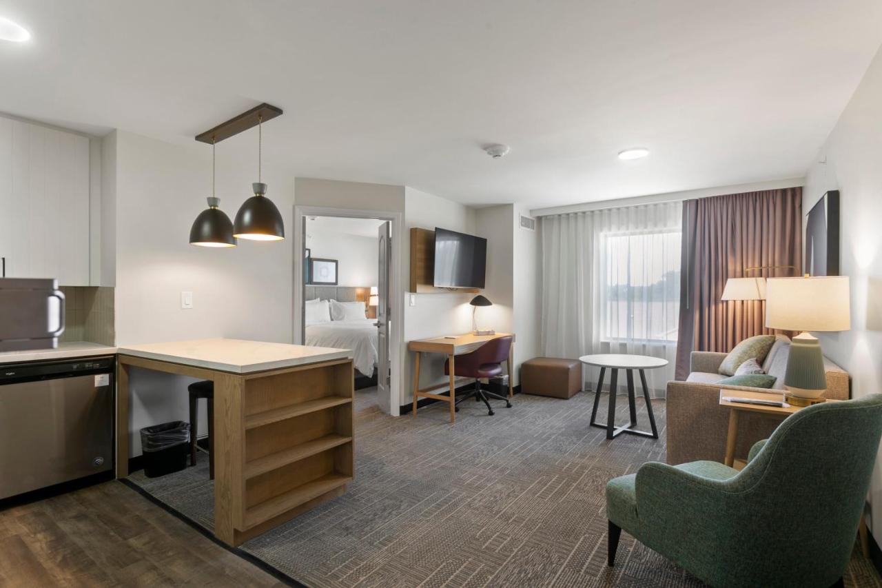 One-Bedroom King Suite - Non-Smoking at Staybridge Suites Atlanta Ne - Duluth by IHG