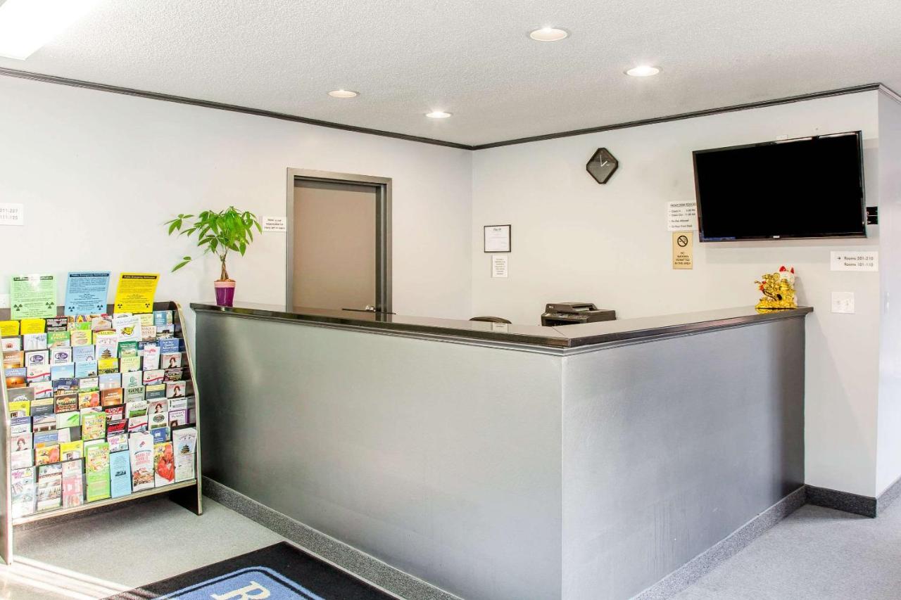 | Rodeway Inn Groton