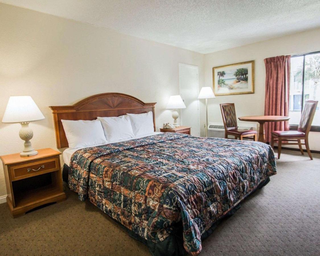 | Main Gate Kissimmee Formally Road Way Inn