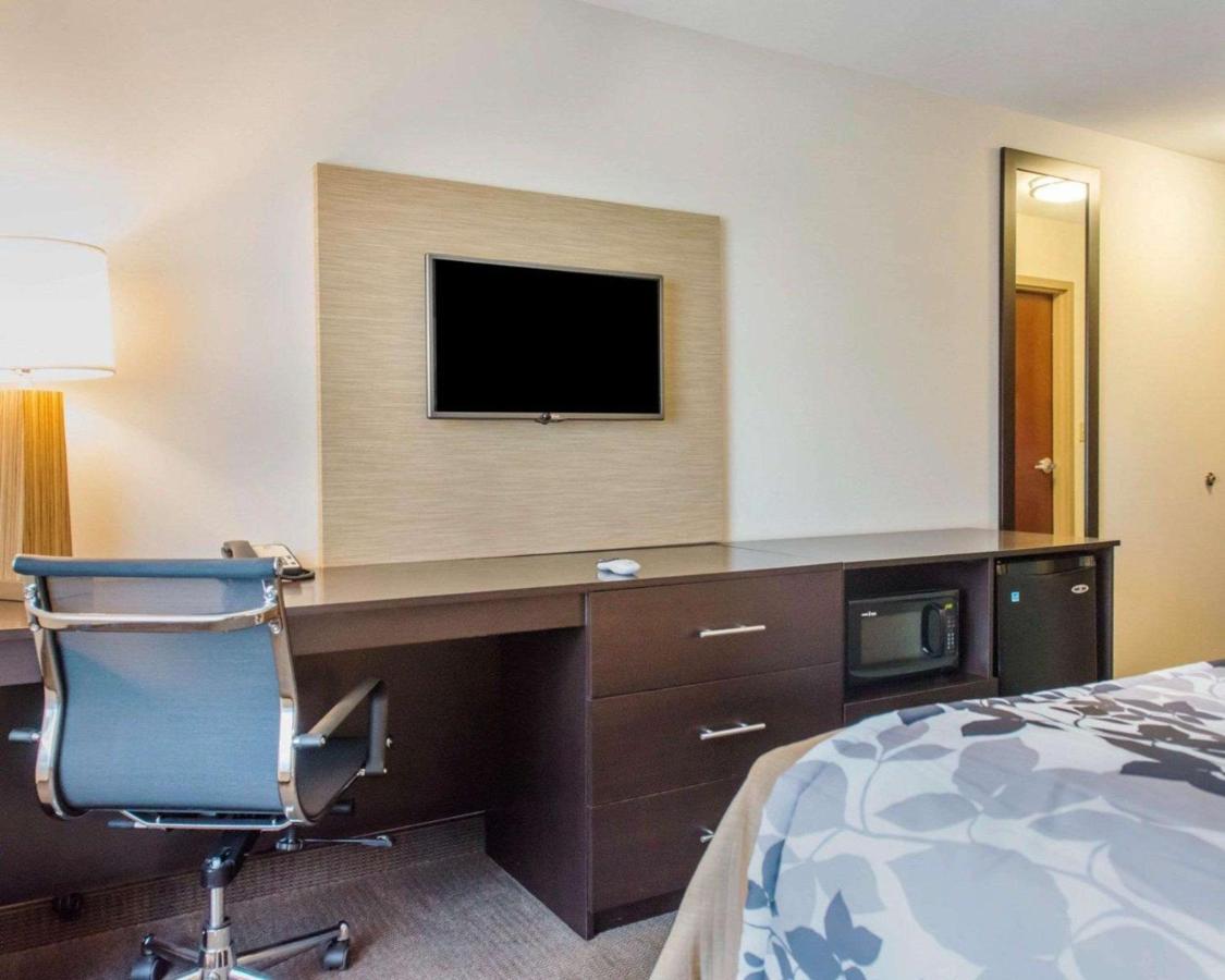 | Sleep Inn & Suites Defuniak Springs