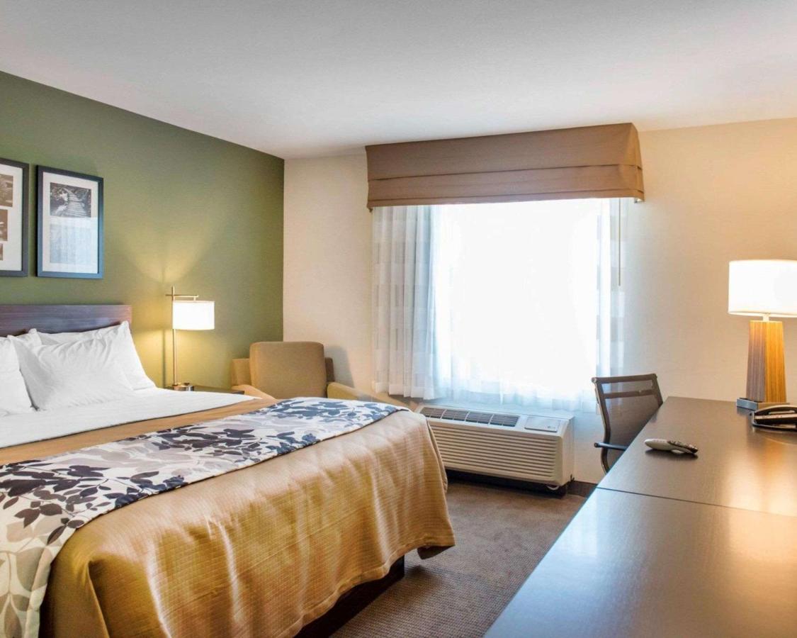 | Sleep Inn & Suites Defuniak Springs